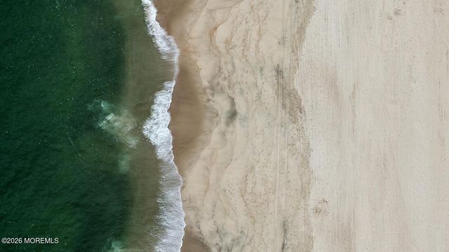 3 Hayes Court, Point Pleasant Beach, NJ 08742