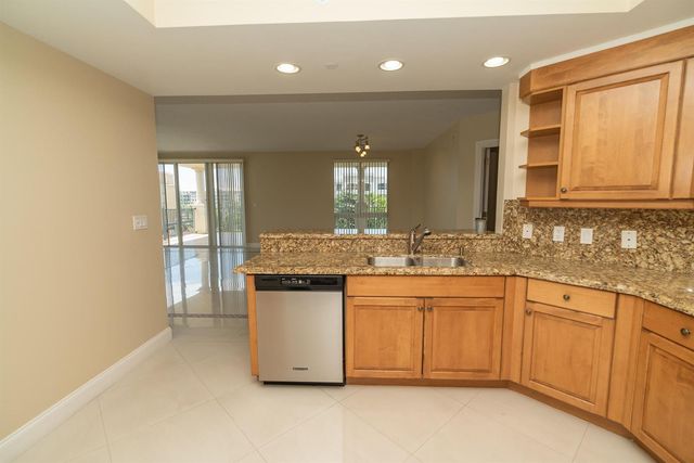 9 NE 20TH Avenue 501, Deerfield Beach, FL 33441