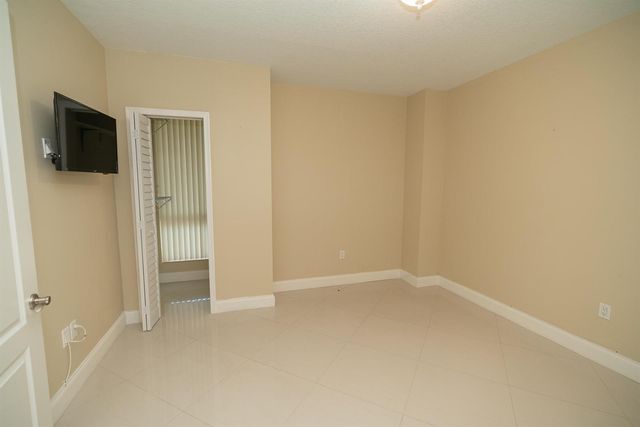 9 NE 20TH Avenue 501, Deerfield Beach, FL 33441