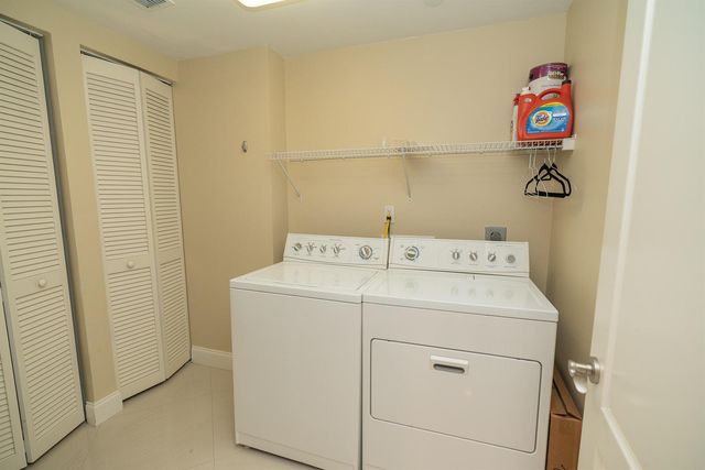 9 NE 20TH Avenue 501, Deerfield Beach, FL 33441