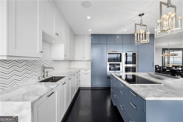 2575 Peachtree Road NE 22CD, Atlanta, GA 30305