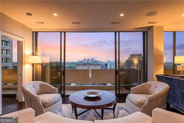 2575 Peachtree Road NE 22CD, Atlanta, GA 30305