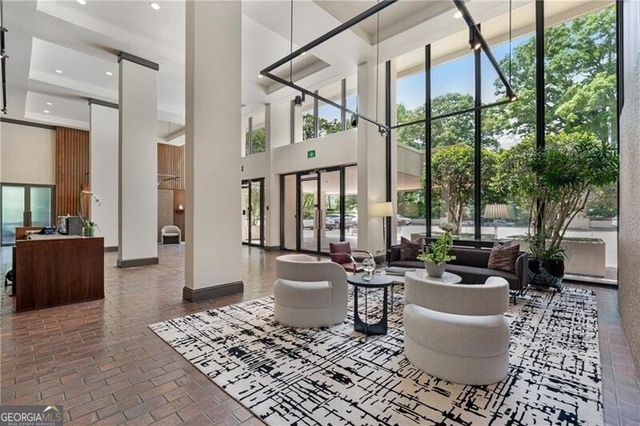 2575 Peachtree Road NE 22CD, Atlanta, GA 30305