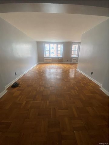 4 Sadore Lane 2W, Yonkers, NY 10710