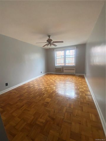4 Sadore Lane 2W, Yonkers, NY 10710