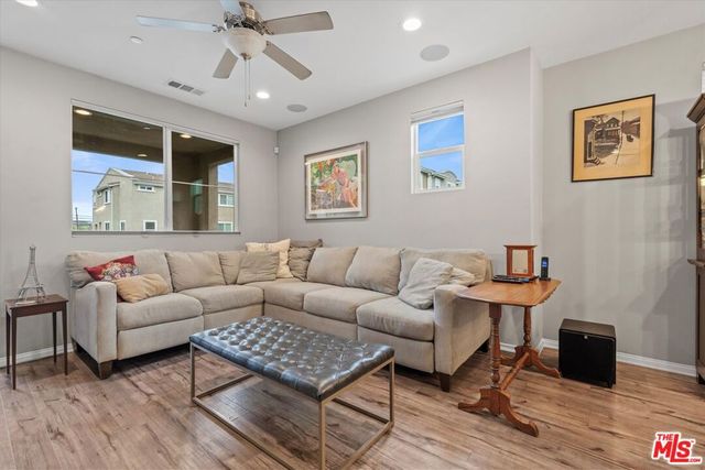 14847 W Maple Terrace, Panorama City, CA 91402