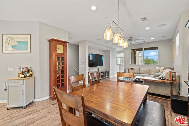 14847 W Maple Terrace, Panorama City, CA 91402