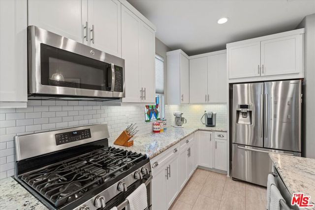 14847 W Maple Terrace, Panorama City, CA 91402