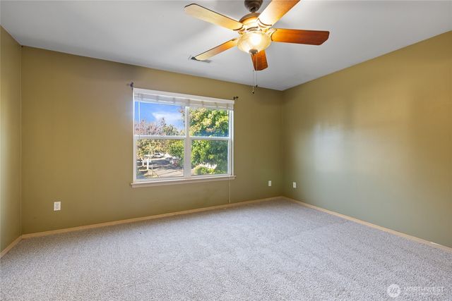 4200 Wonderwood Lane SE, Lacey, WA 98503