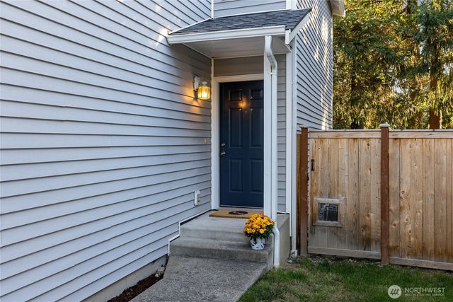 4200 Wonderwood Lane SE, Lacey, WA 98503