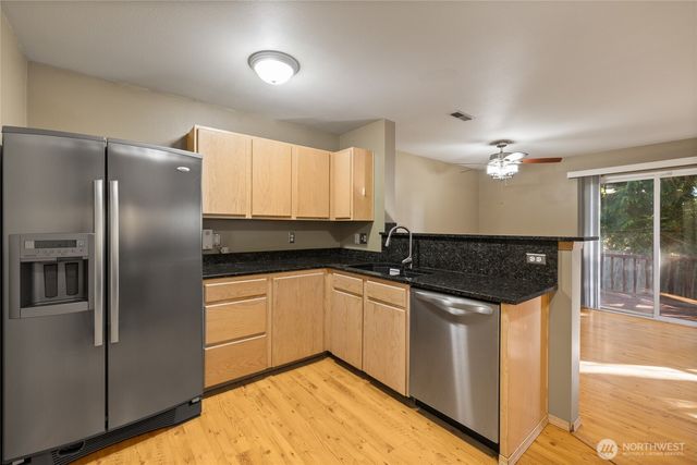 4200 Wonderwood Lane SE, Lacey, WA 98503