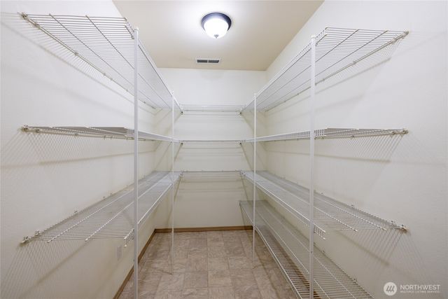 4200 Wonderwood Lane SE, Lacey, WA 98503