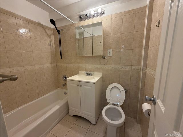 83-30 Vietor Avenue 312, Elmhurst, NY 11373