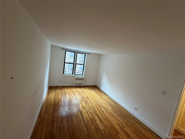 83-30 Vietor Avenue 312, Elmhurst, NY 11373