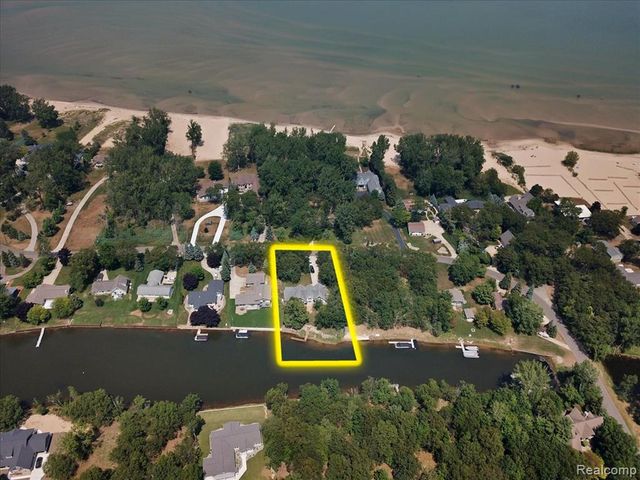 9683 Shore Drive, Sand Point, MI 48755