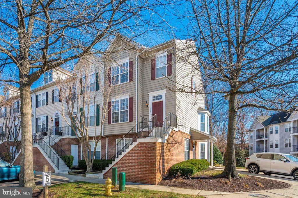 108 HARBOUR HEIGHTS DR, Annapolis, MD 21401