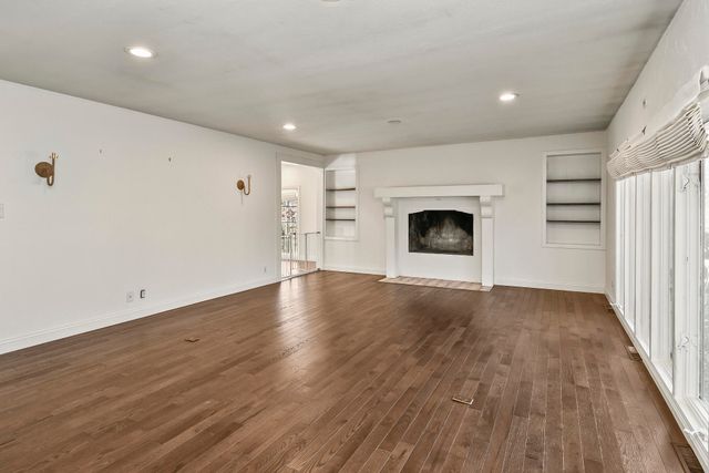 4254 E Ridgeview Drive, Springfield, MO 65809