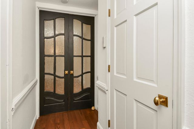 4254 E Ridgeview Drive, Springfield, MO 65809