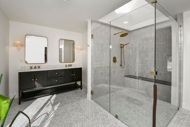 4254 E Ridgeview Drive, Springfield, MO 65809