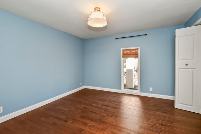 4254 E Ridgeview Drive, Springfield, MO 65809