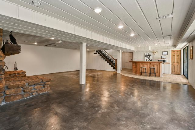 4254 E Ridgeview Drive, Springfield, MO 65809