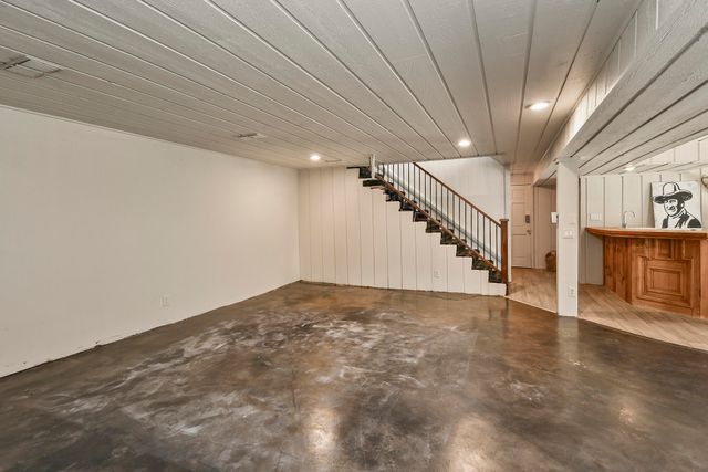 4254 E Ridgeview Drive, Springfield, MO 65809