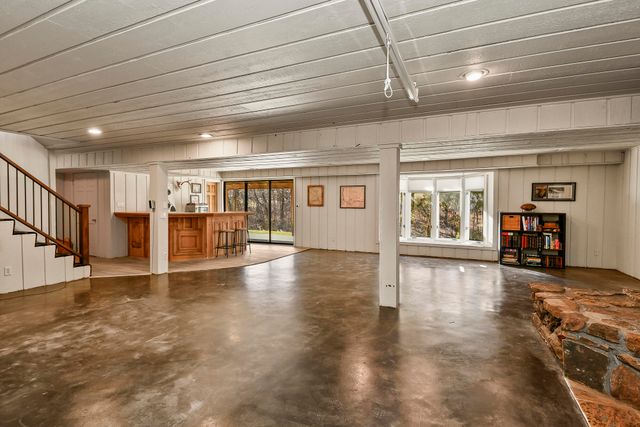 4254 E Ridgeview Drive, Springfield, MO 65809