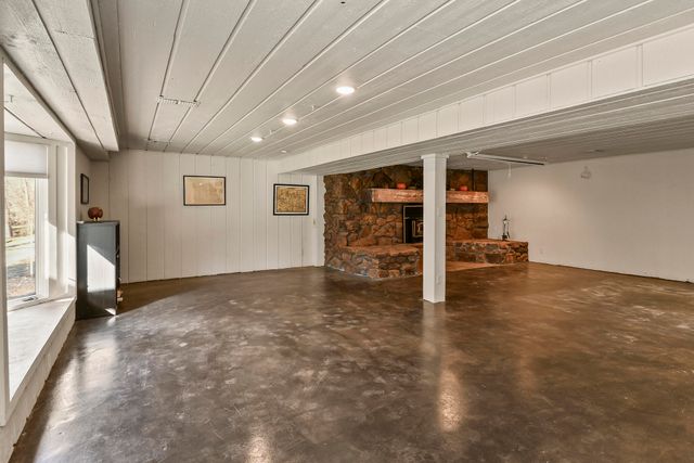 4254 E Ridgeview Drive, Springfield, MO 65809