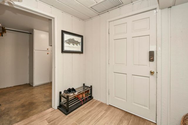 4254 E Ridgeview Drive, Springfield, MO 65809