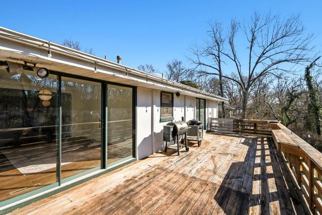 4254 E Ridgeview Drive, Springfield, MO 65809