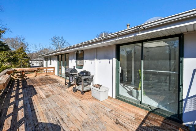 4254 E Ridgeview Drive, Springfield, MO 65809