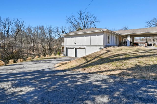 4254 E Ridgeview Drive, Springfield, MO 65809