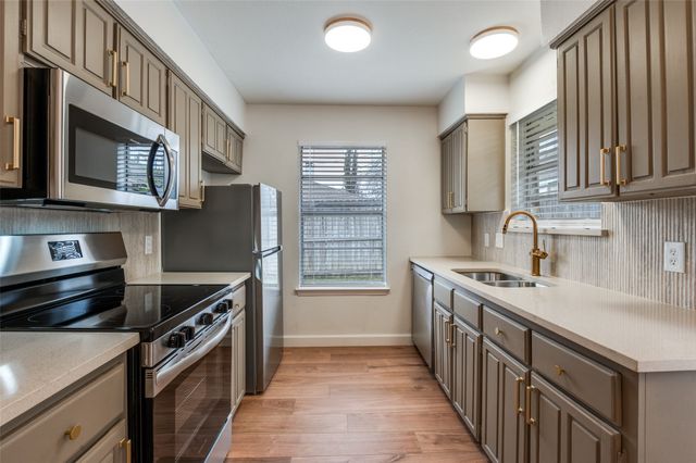 9690 Windy Ridge Road, Frisco, TX 75033