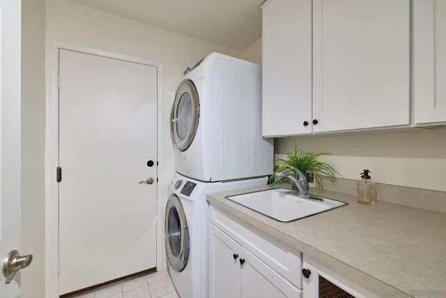 7627 Reposado Dr, Carlsbad, CA 92009