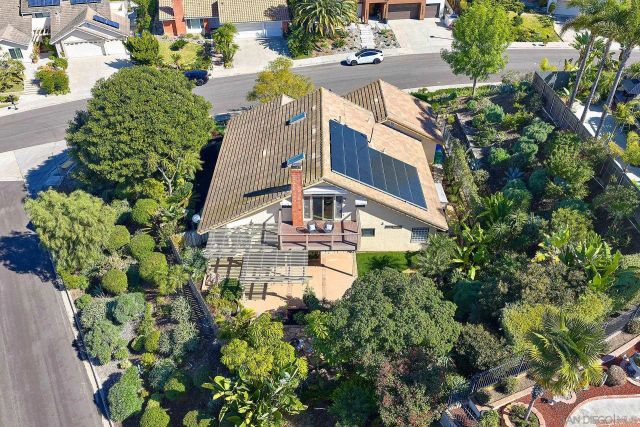 7627 Reposado Dr, Carlsbad, CA 92009