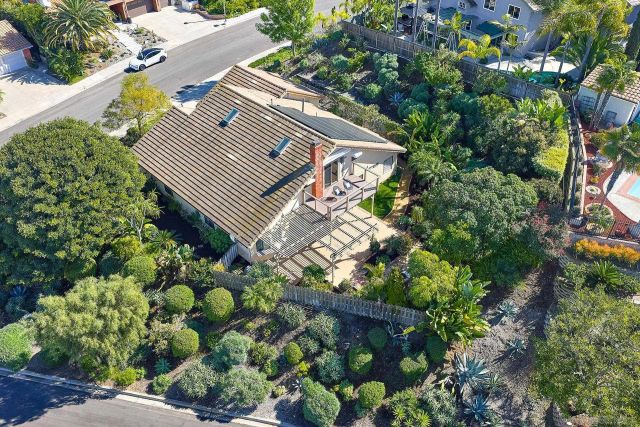 7627 Reposado Dr, Carlsbad, CA 92009