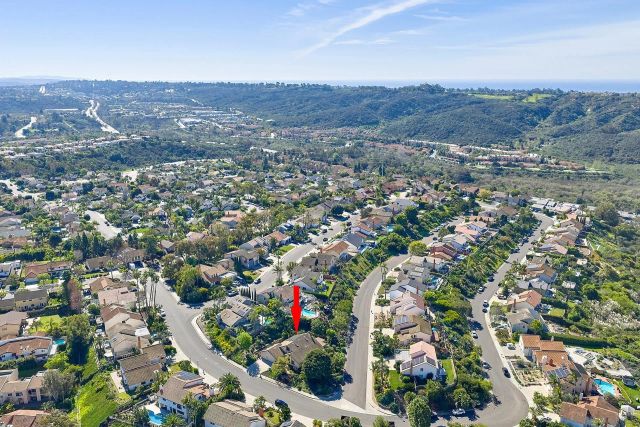 7627 Reposado Dr, Carlsbad, CA 92009