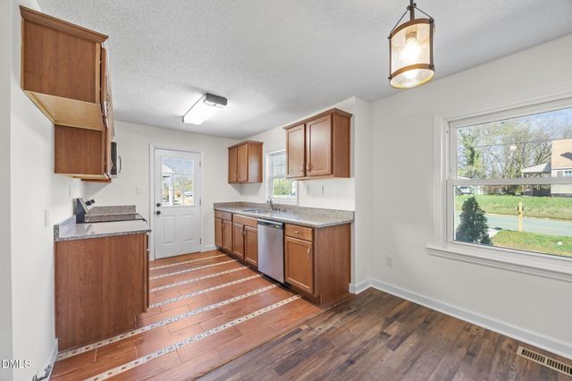 408 W Gilbreath Street, Graham, NC 27253