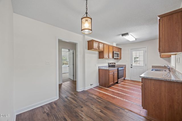 408 W Gilbreath Street, Graham, NC 27253