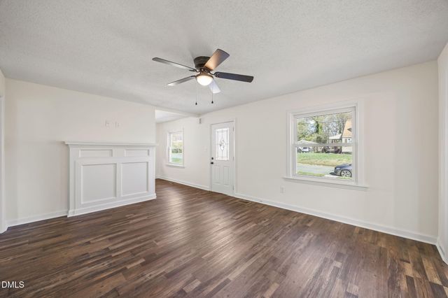 408 W Gilbreath Street, Graham, NC 27253