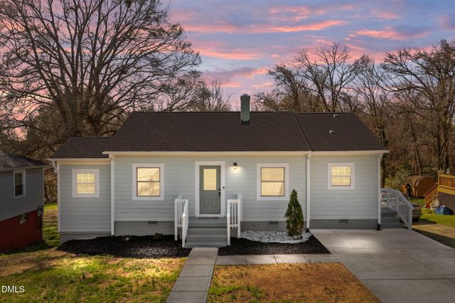 408 W Gilbreath Street, Graham, NC 27253