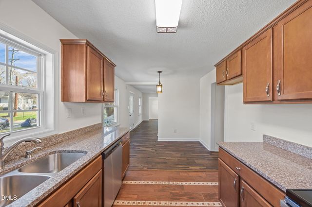 408 W Gilbreath Street, Graham, NC 27253