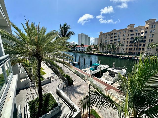 2950 NE 188th Street NE 225, Aventura, FL 33180