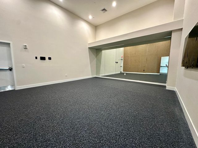 2950 NE 188th Street NE 225, Aventura, FL 33180