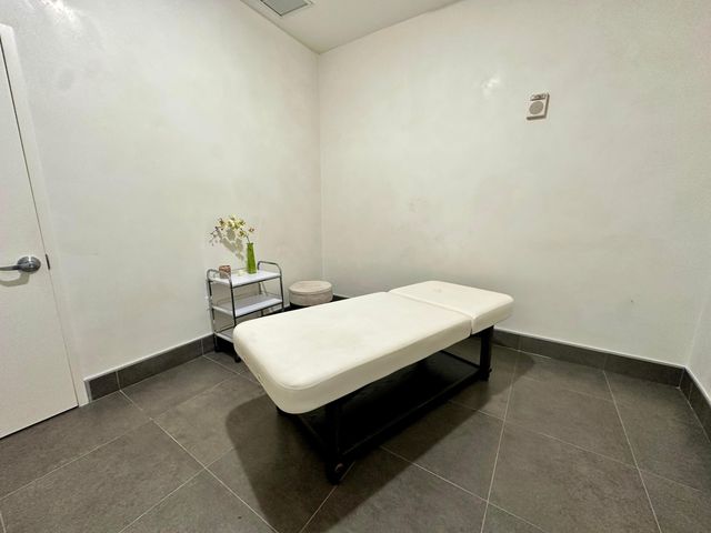 2950 NE 188th Street NE 225, Aventura, FL 33180