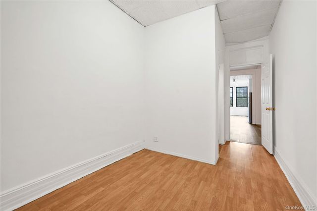 71-60 69th Place 1L, Glendale, NY 11385