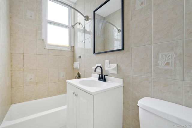 71-60 69th Place 1L, Glendale, NY 11385