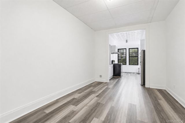 71-60 69th Place 1L, Glendale, NY 11385