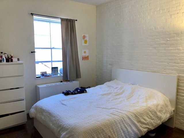 27 Bowdoin St 2A, Boston, MA 02114