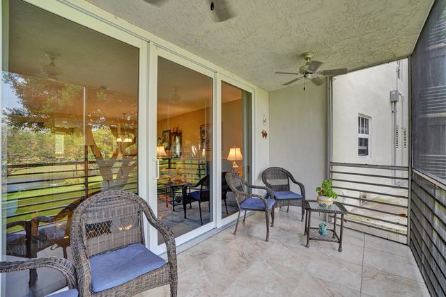 3499 Oaks Way Unit 205, Pompano Beach, FL 33069